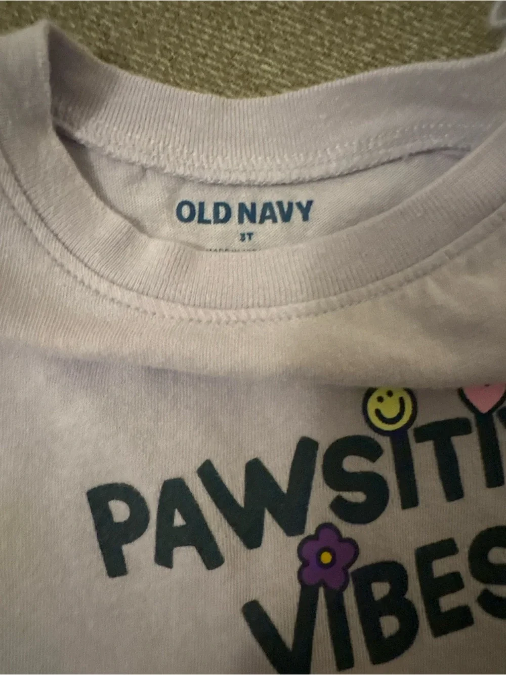 Old Navy Light Purple Graphic Tee with Playful Print